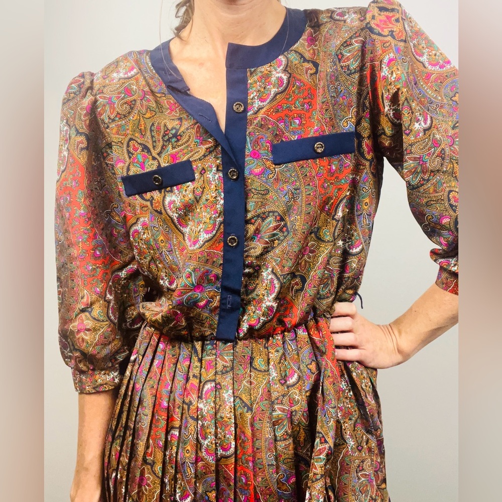 Vintage Paisley Collared Midi Dress – Vibrant Multicolor – Union Made – Size 12